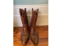 vintage cowboy boots near me
